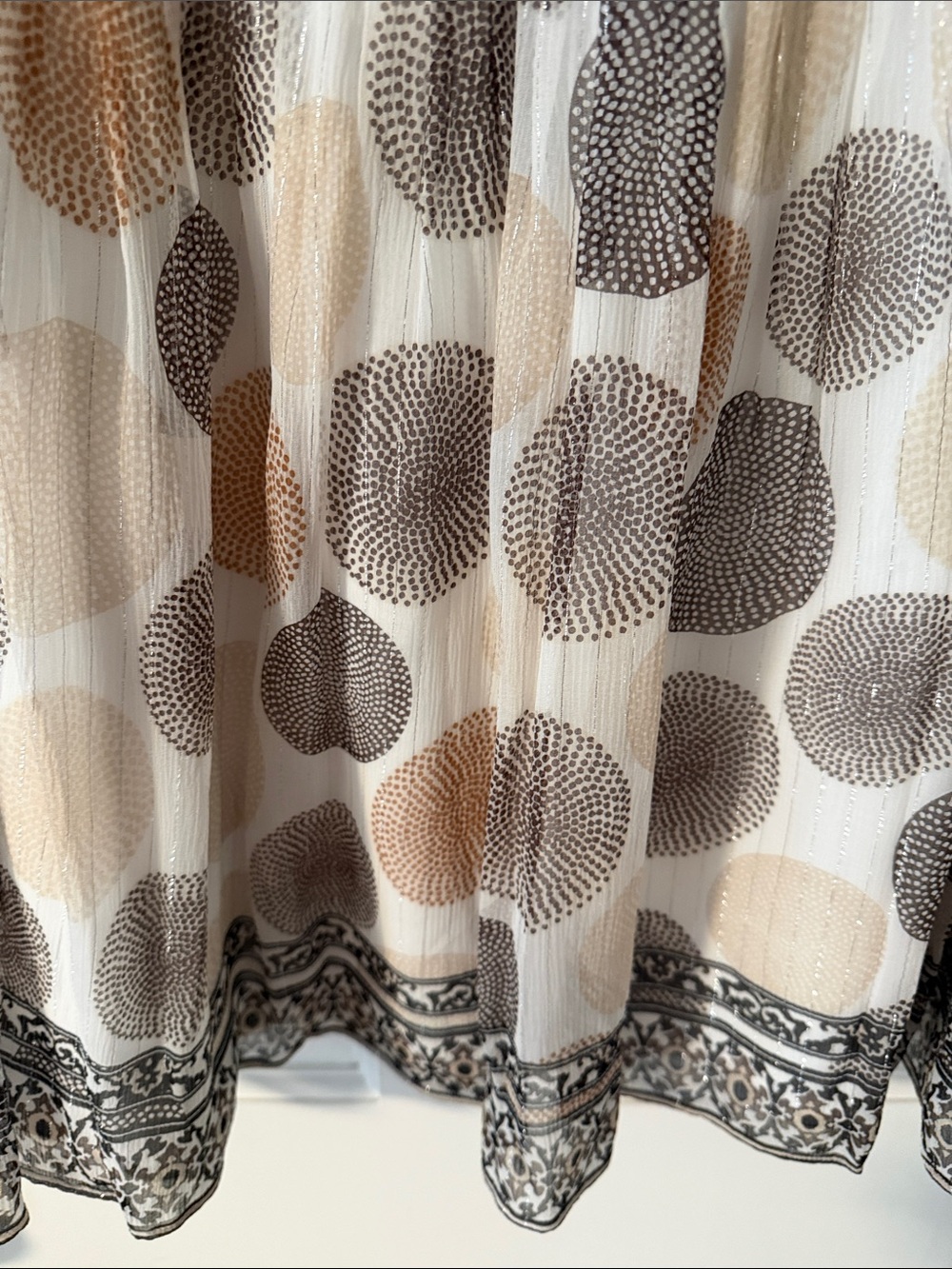 White House Black Market Boho Silk Metallic Polka Dot Smocked Skirt Size Medium - Picture 3 of 5